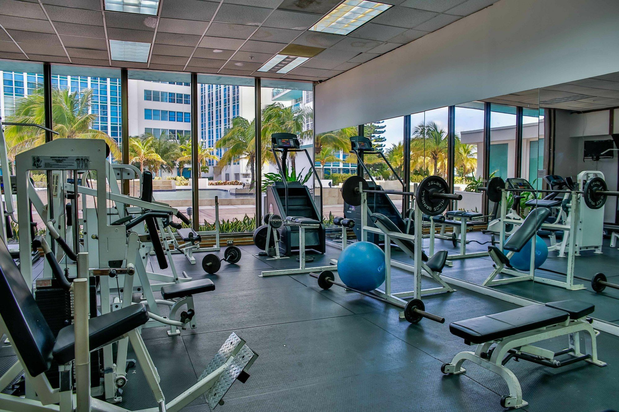 Ocean Beach Apartments Miami Beach Bagian luar foto